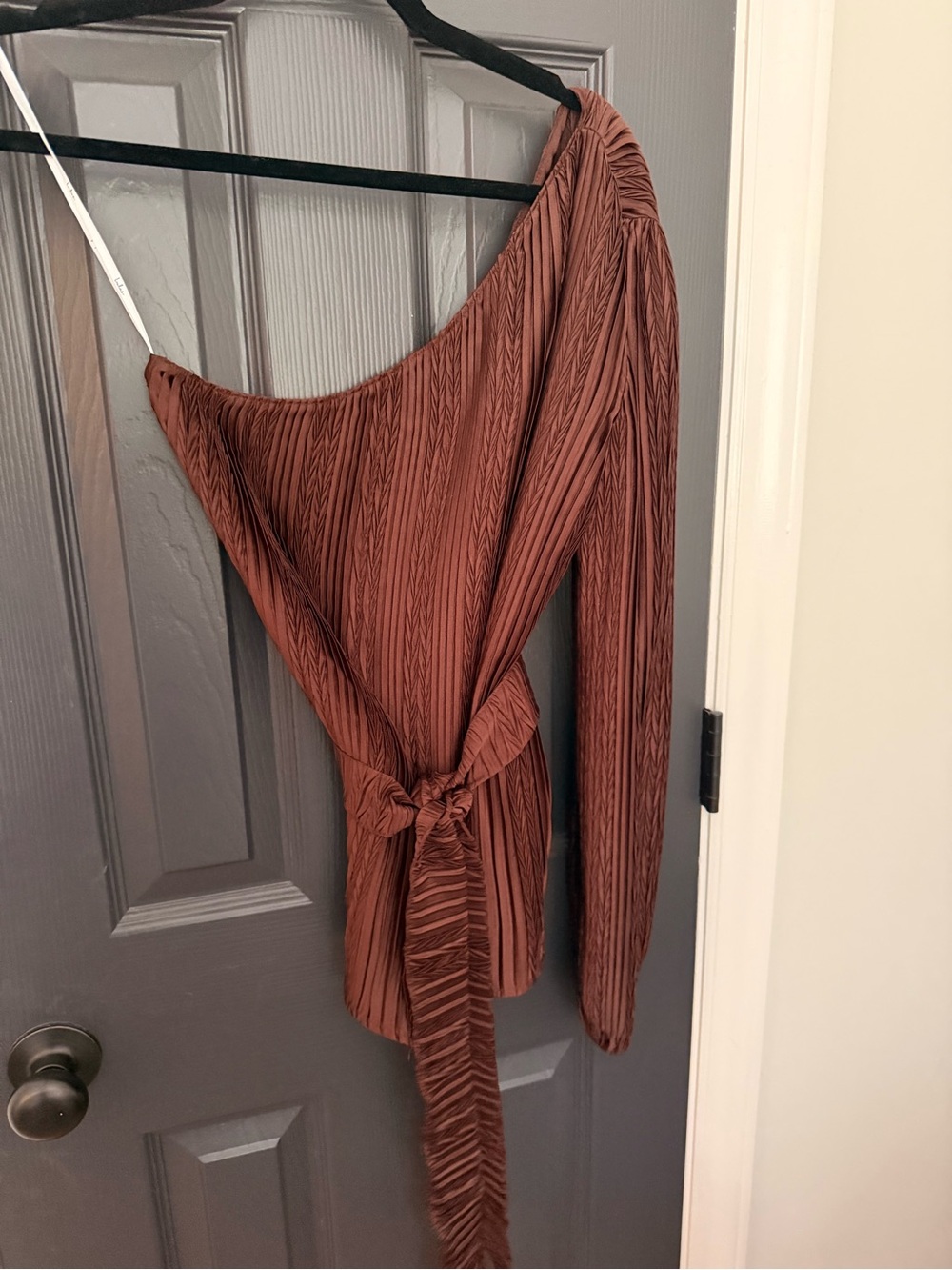 Lulu’s | Brown, Ruched One-Shoulder Top w/ Detachable Waist Tie
